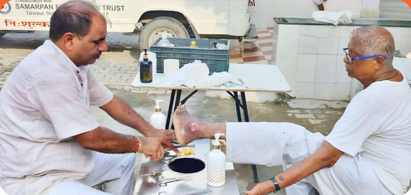 Mobile Clinic Foot Care in Leprosy Colony